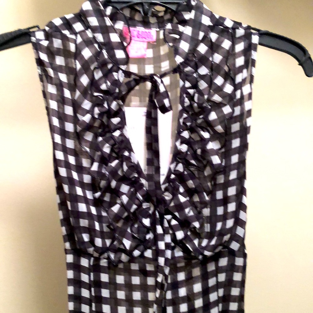 🚫Gifted Nwt She’s cool black&white gingham top ties at collar &waist junior - Picture 2 of 9